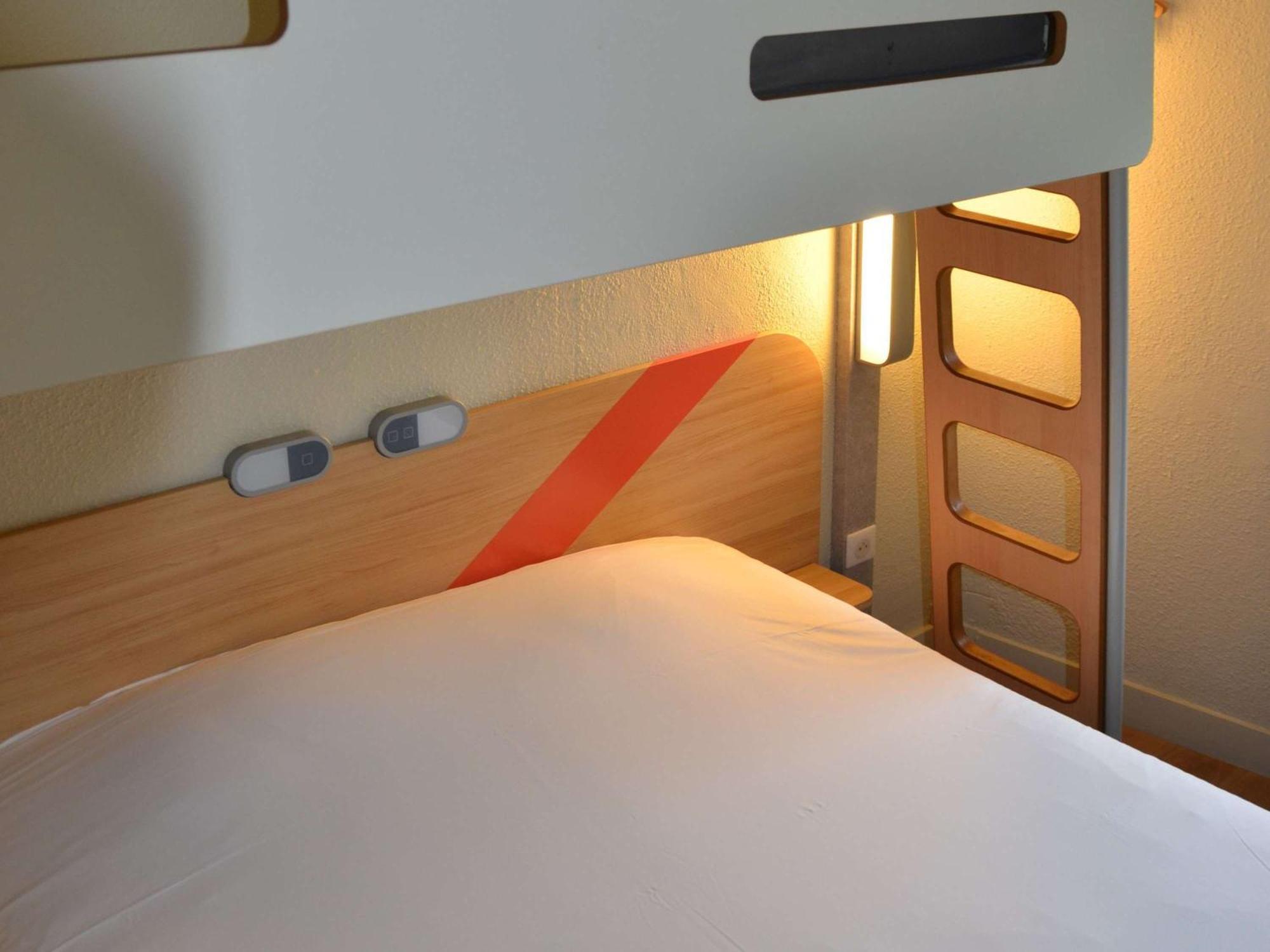 Ibis Budget Rouen Nord Isneauville Exterior photo